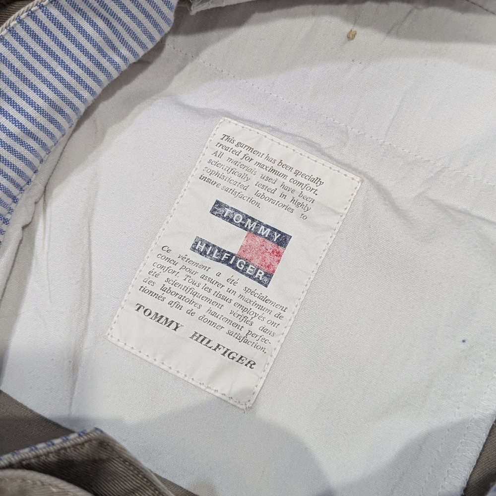 Tommy Hilfiger khaki shorts Men's 34 double pleat, double button - Picture 7 of 8
